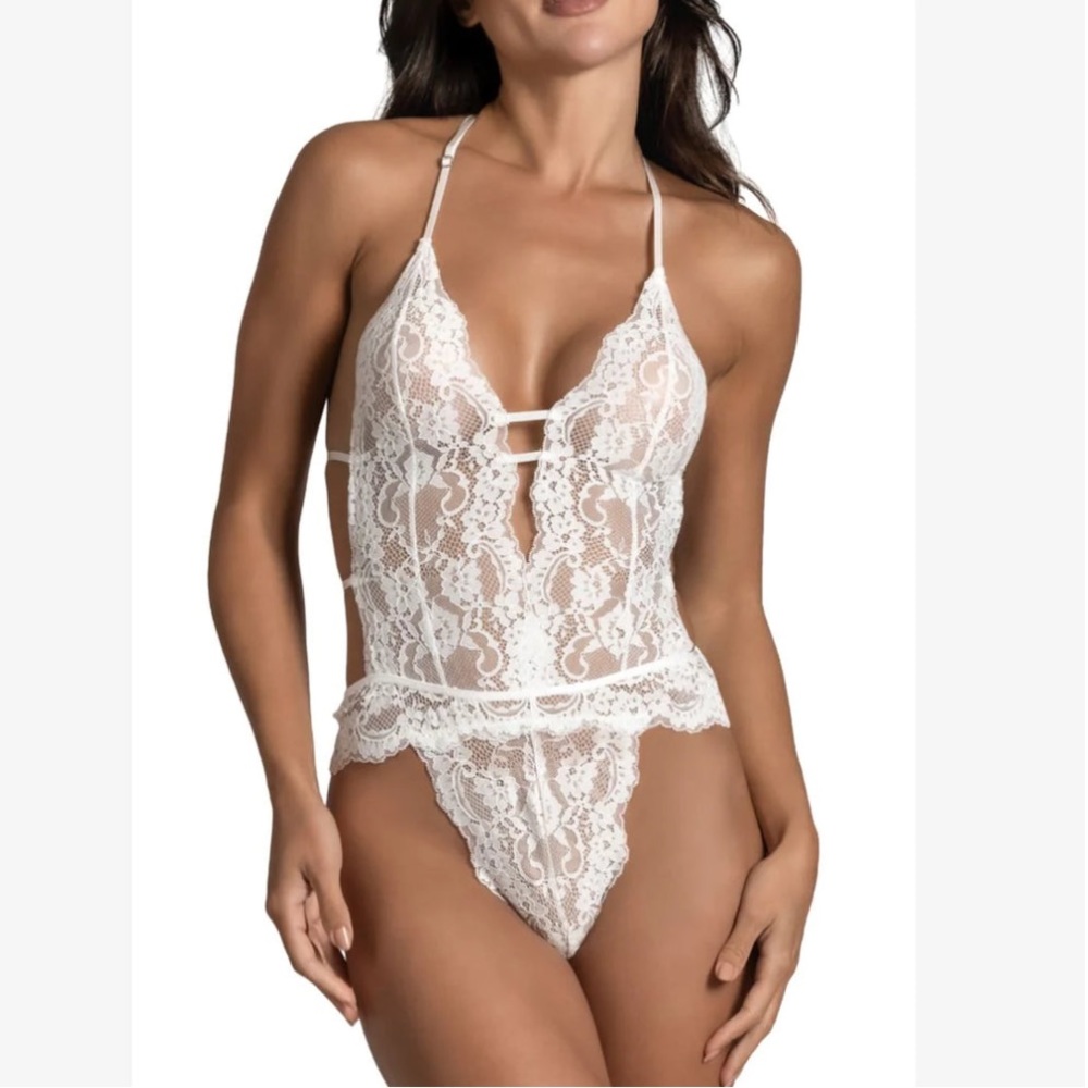 New In Bloom Lace bodysuit XS